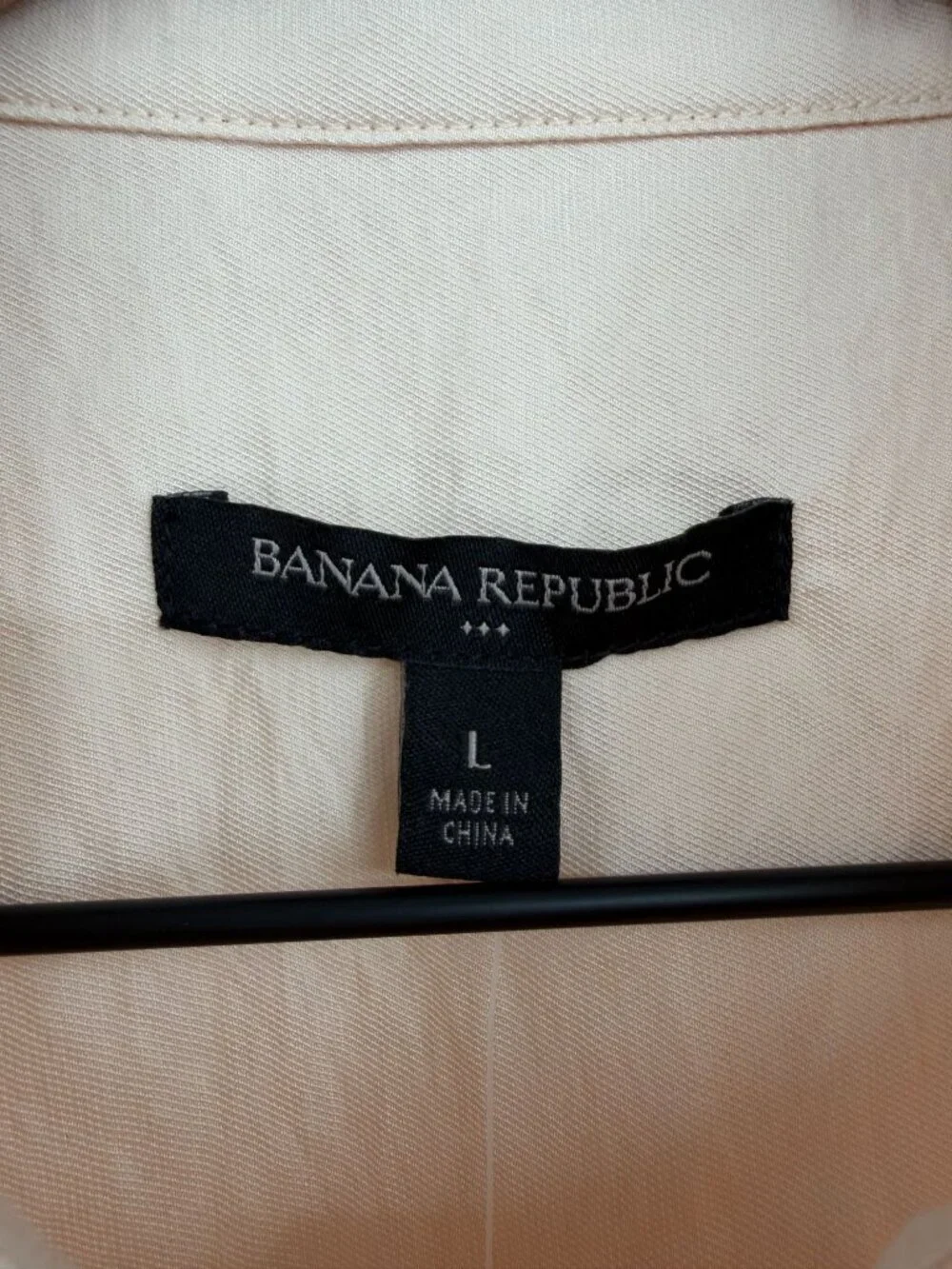 Banana Republic Nude Button Up Blouse Women’s Large Puff Sleeves Collared Silky